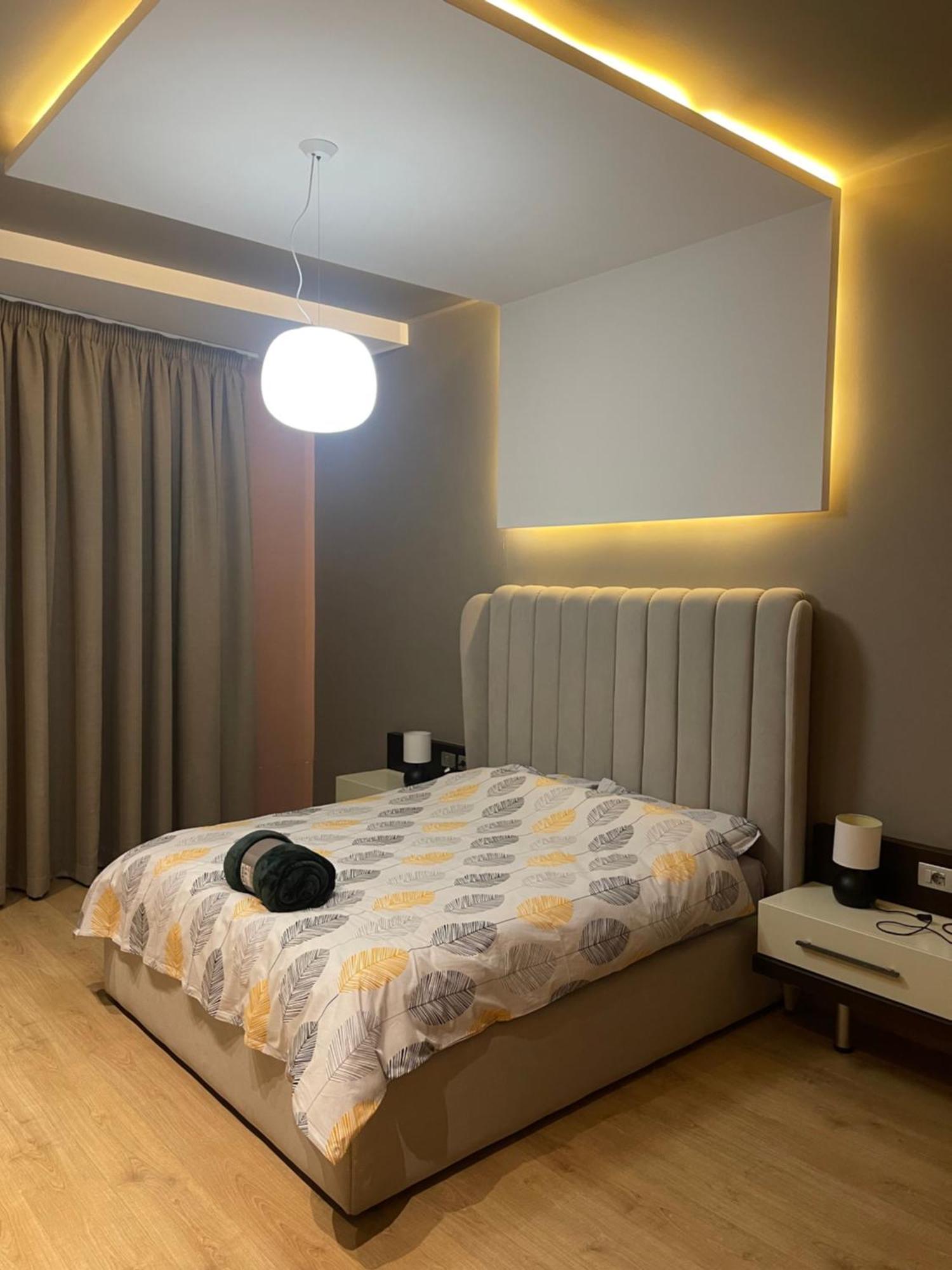 Lux Apartment Тирана Екстер'єр фото