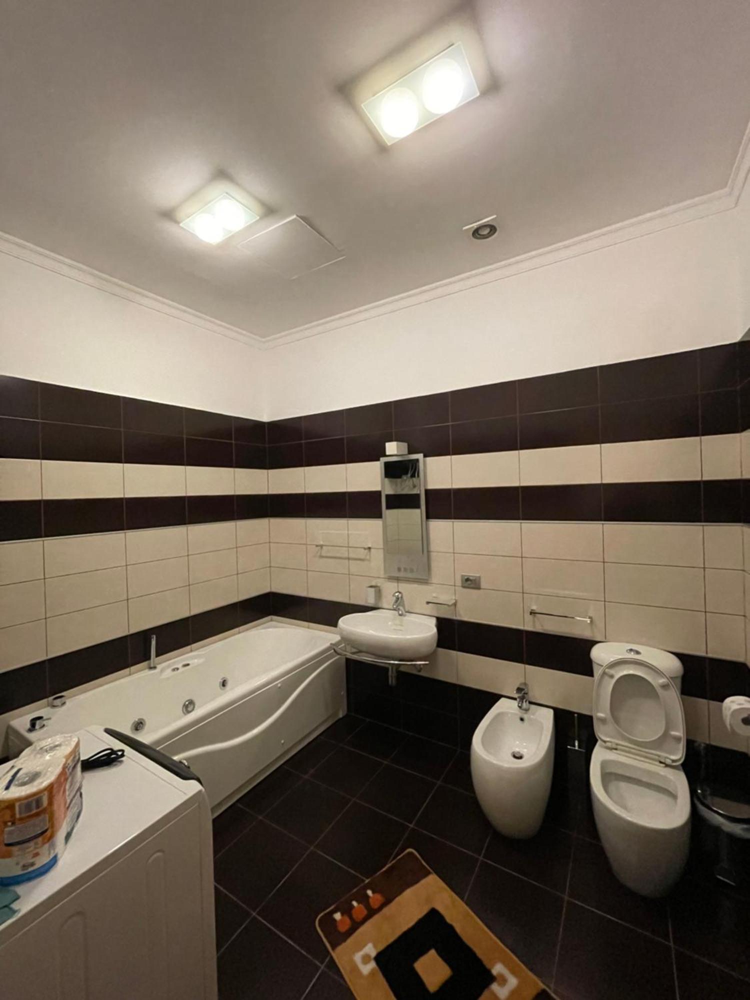 Lux Apartment Тирана Екстер'єр фото